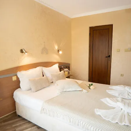 Hotel Zeus 3*
