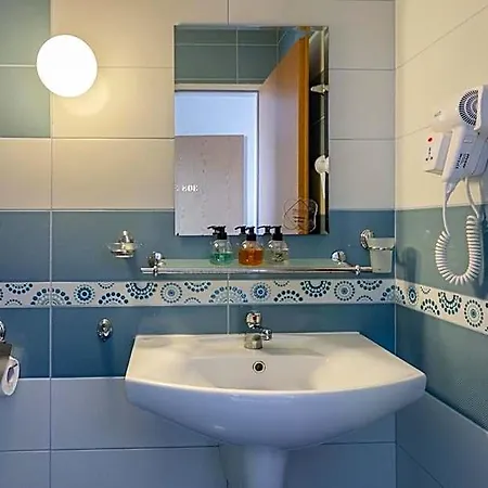 Hotel Zeus 3*